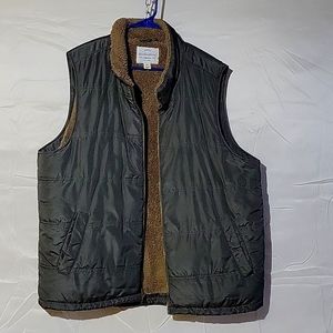 Mens emerald green sherpa lined vest